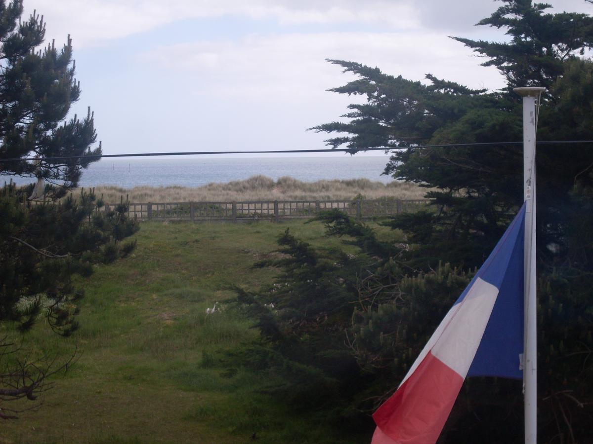 Utah Beach Bed and Breakfast Sainte-Marie-du-Mont  Habitación foto