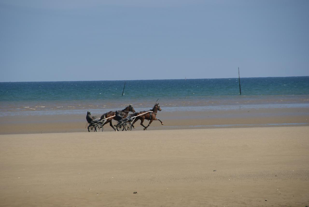 Utah Beach Bed and Breakfast Sainte-Marie-du-Mont  Exterior foto